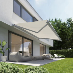 Elektrische Vollkassettenmarkise nach Maß | Weißaluminium | Ausgefahren im Garten